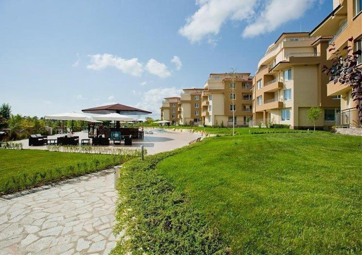Аппартамент Pines Beach Resort Byala  Exterior foto
