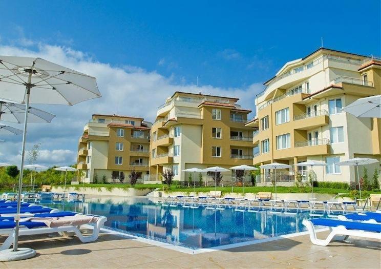 Аппартамент Pines Beach Resort Byala  Exterior foto